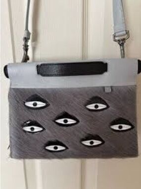 Min & Mon - Gray Vali Crossbody Black and Blue with Brand new White eye strap